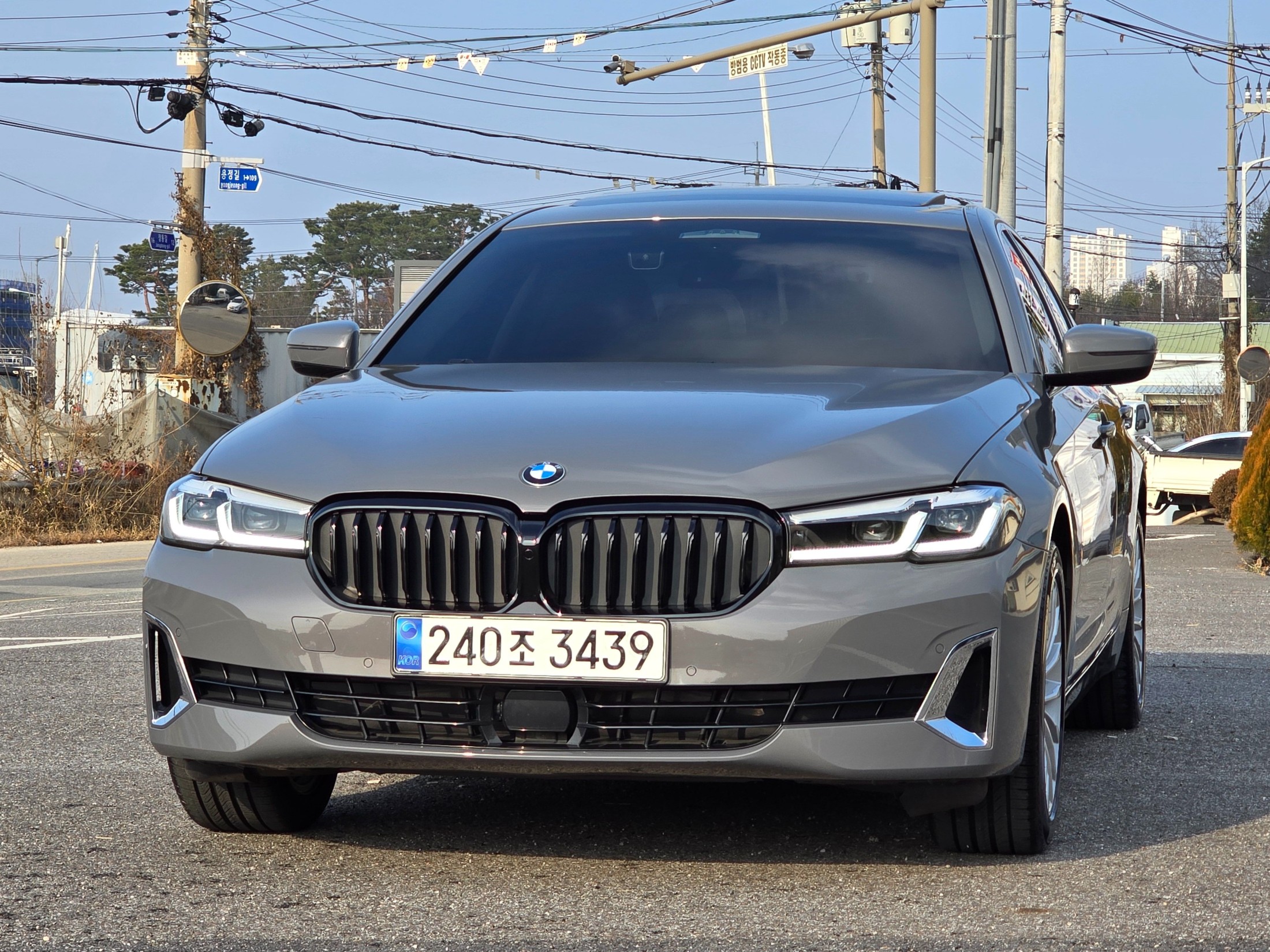 BMW 5 Series (G30)