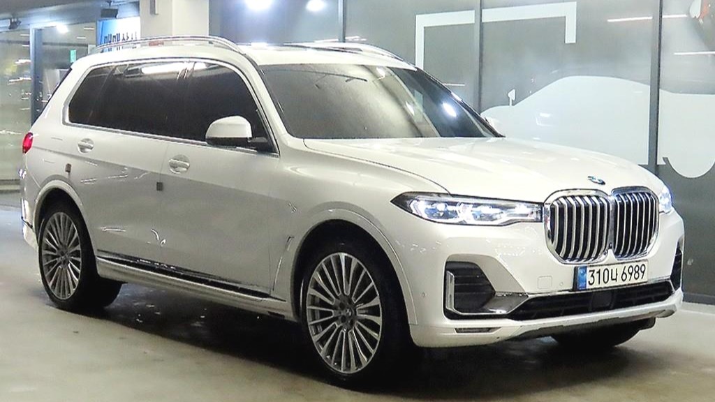 BMW X7 (G07)