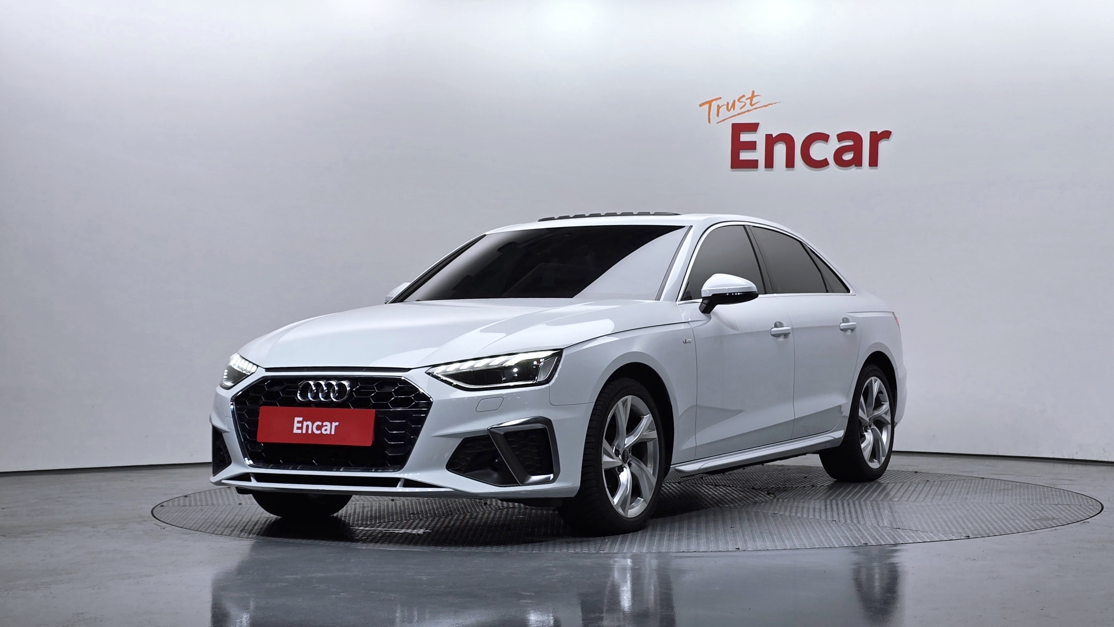Audi A4 (B9)