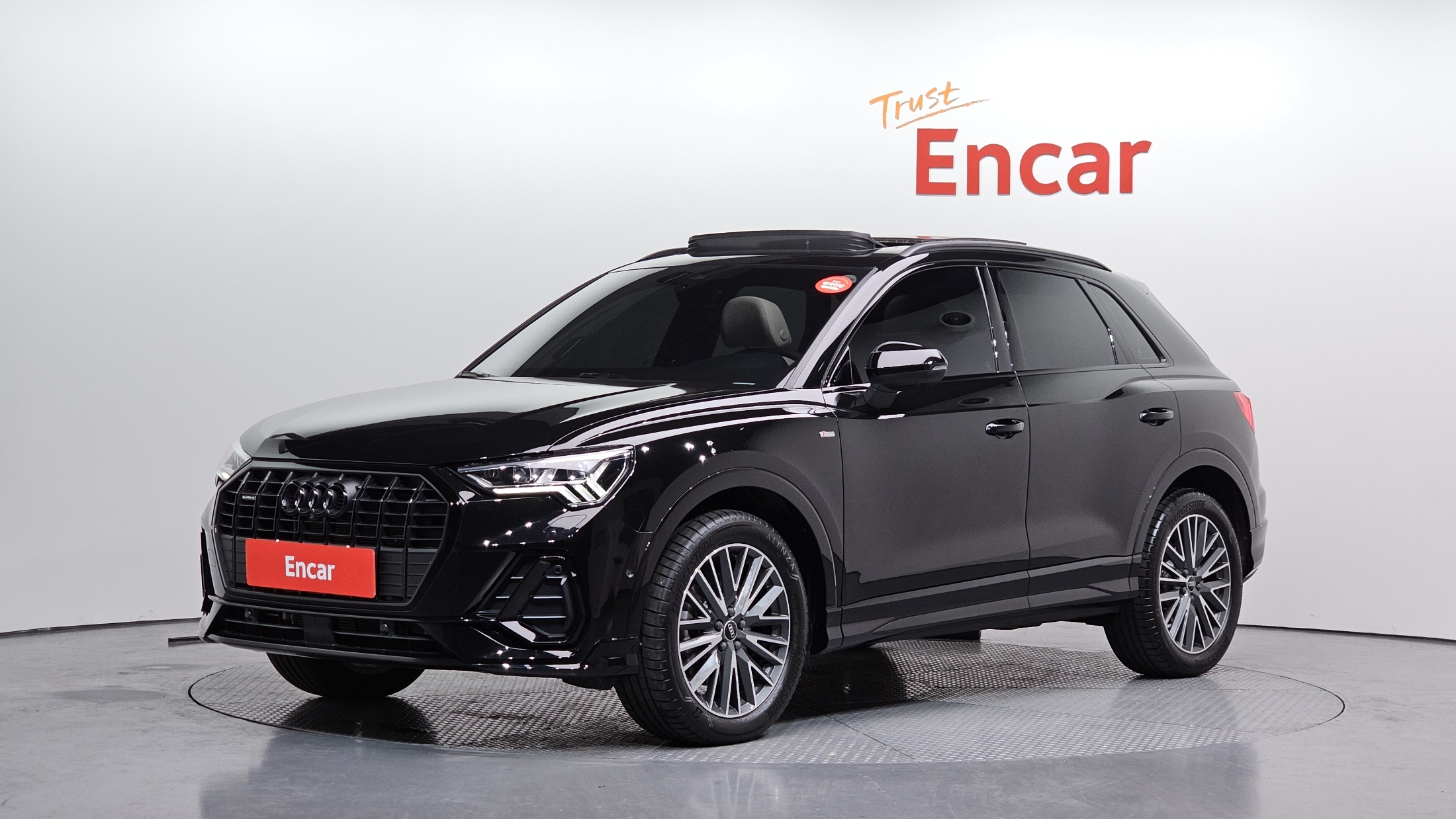 Audi Q3 (F3)