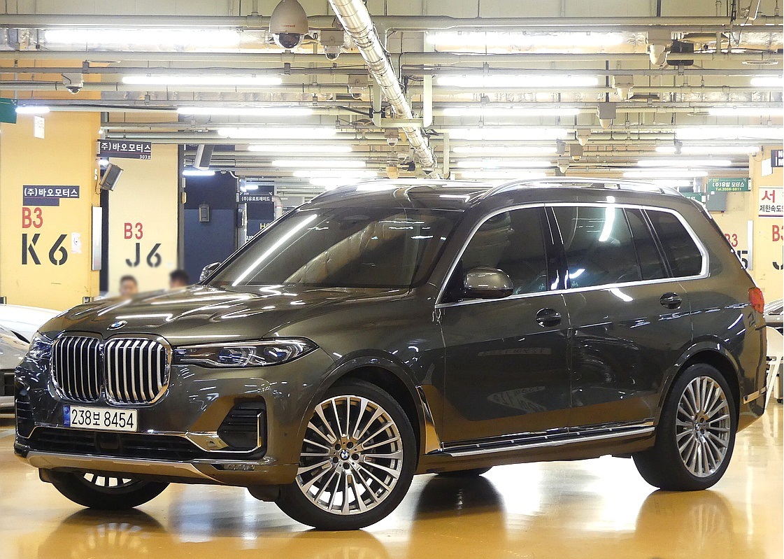 BMW X7 (G07)